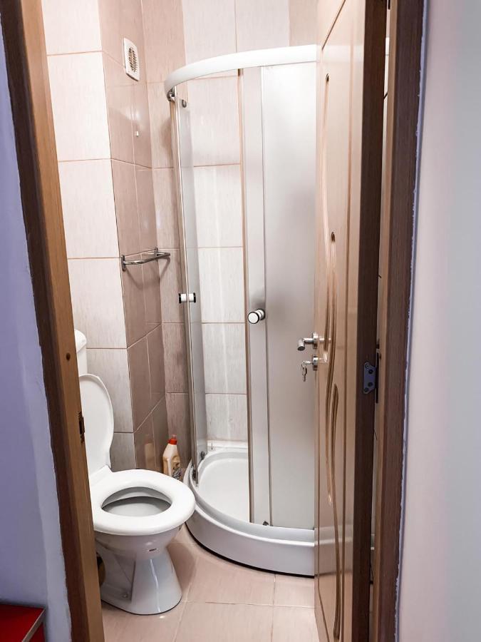 Apartament Zarnesti „Saturn” Buitenkant foto
