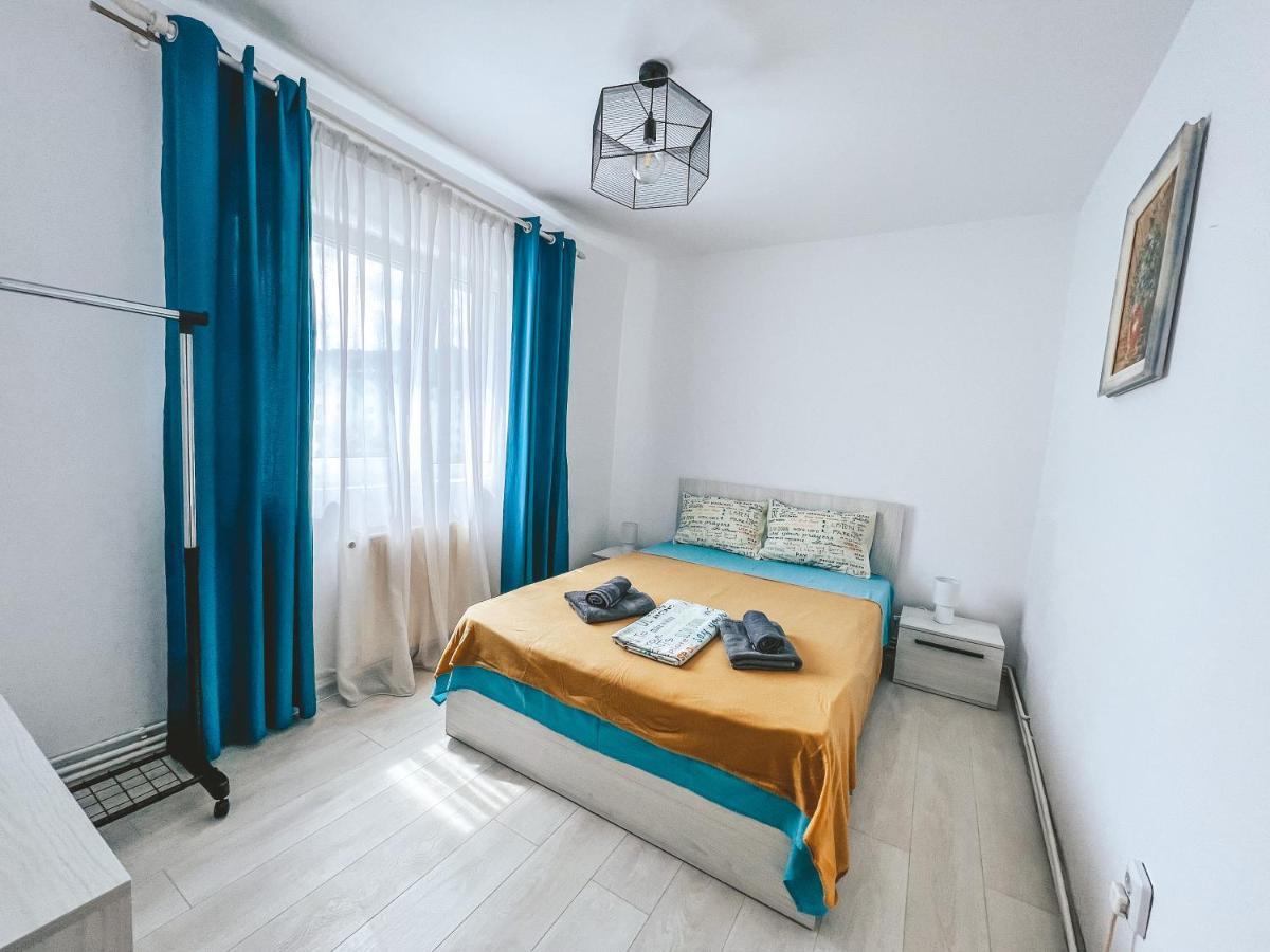 Apartament Zarnesti „Saturn” Buitenkant foto